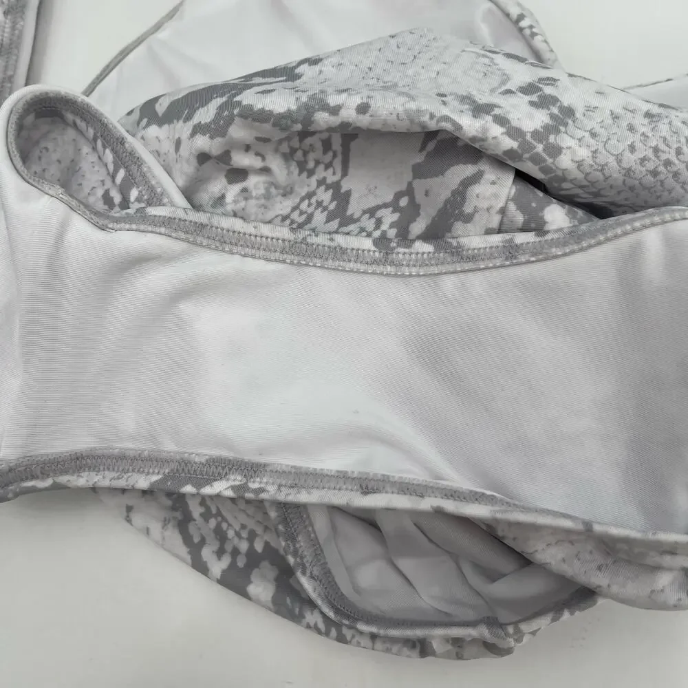 DKNY Swimsuit Size 8 One Piece NWT Gray White Scoop Back Twist Front Swim Beach - Picture 16 of 16